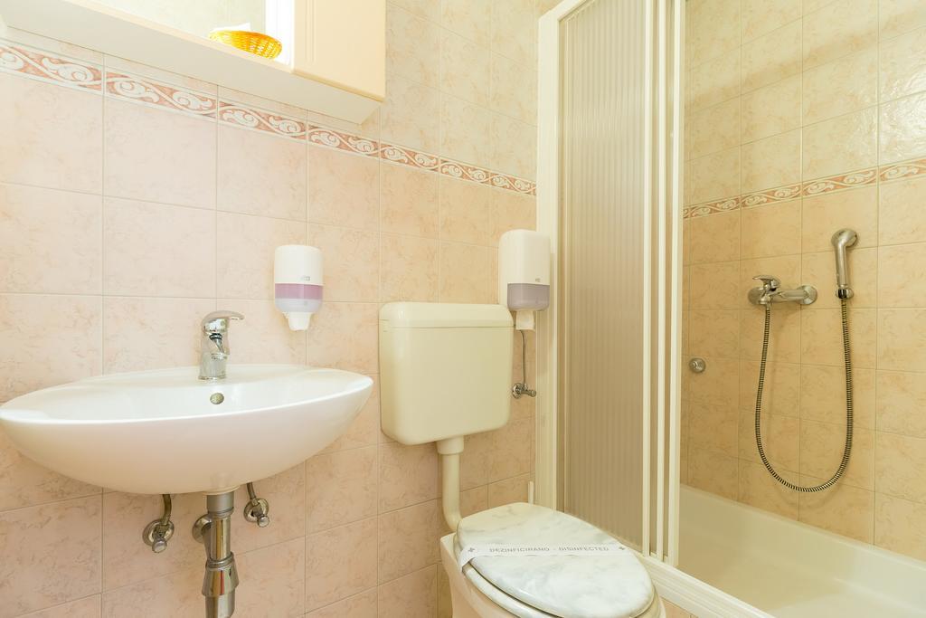 Sunshine Apartments Dubrovnik Ngoại thất bức ảnh